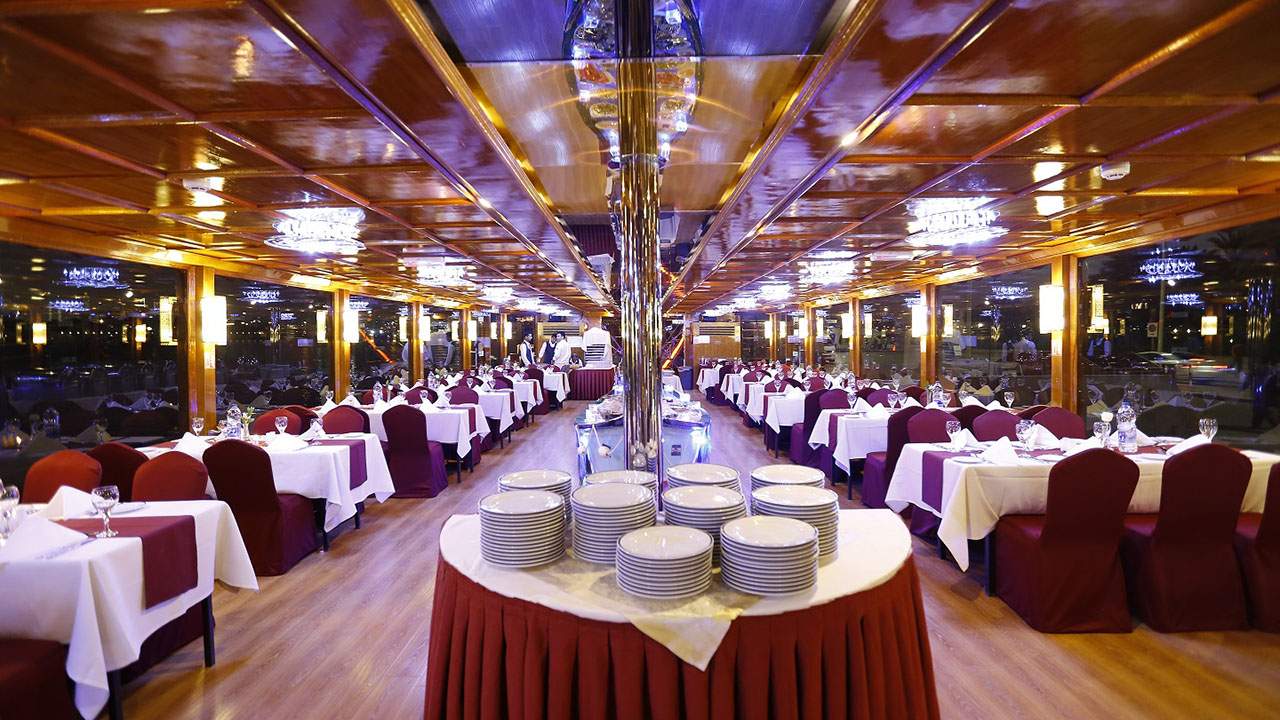 Alexandra Dhow Cruise – Luxury Dinner Cruise in Dubai Marina experience in Dubai - Image 4