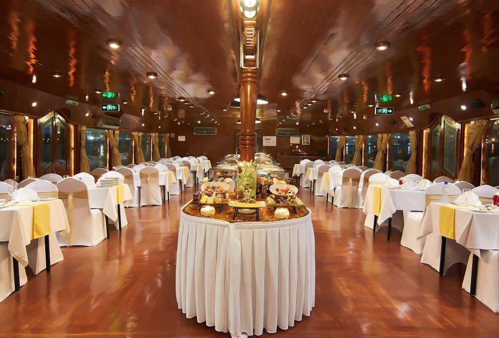 Desert Rose Dinner Cruise – Buffet & Soft Drinks