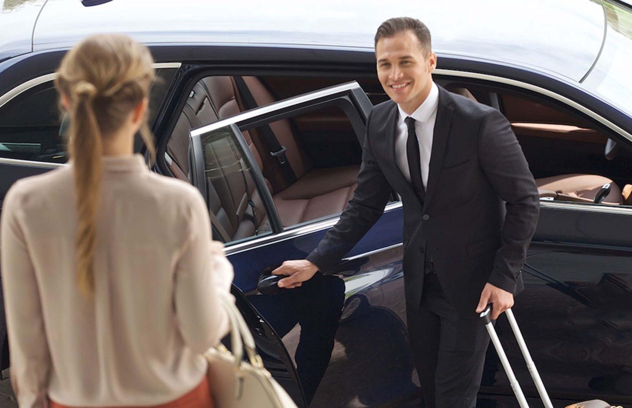 Private Luxury Car with Chauffeur – Elite Transfer Service