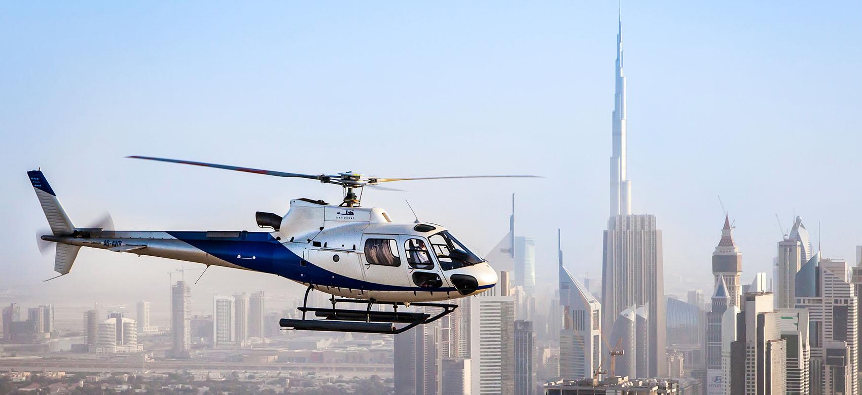 Pearl Heli Tour – Iconic Aerial Views of Dubai in 12 Minutes
