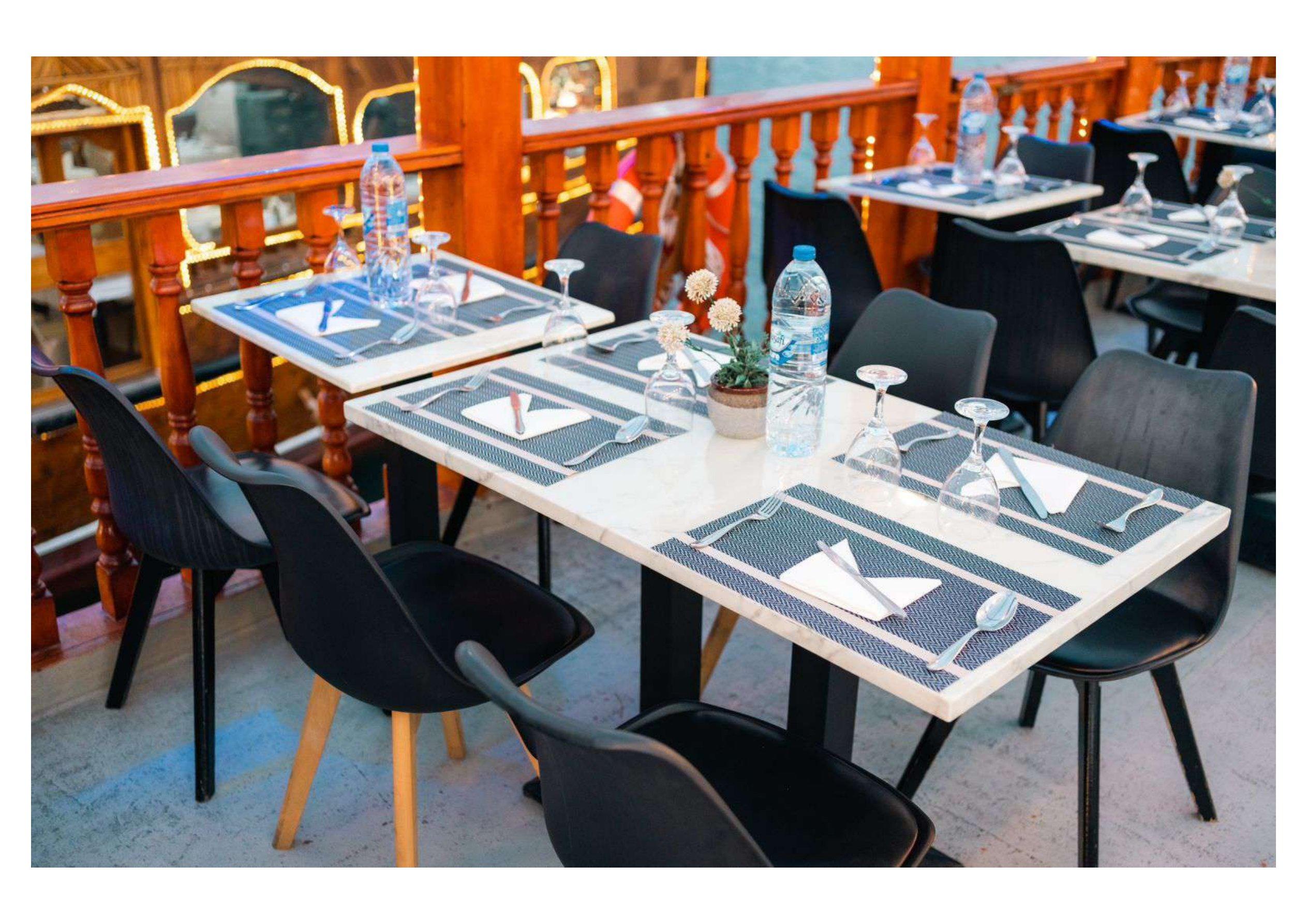 Evening Al Seef Dhow Cruise with Dinner experience in Dubai - Image 7