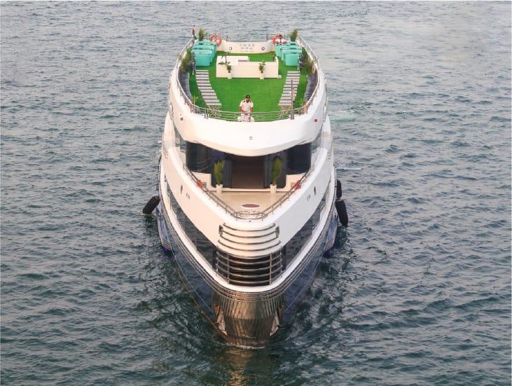 Rose Royale Dinner Cruise – Luxury Dinner Cruise Experience
